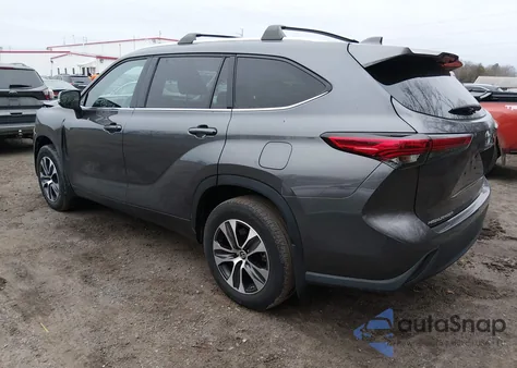 2021 Toyota Highlander Xle из США, поврежденный, VIN 5TDGZRBH4MS541695